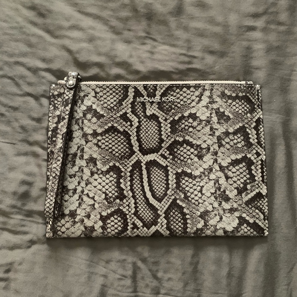 Michael Kors Wristlet